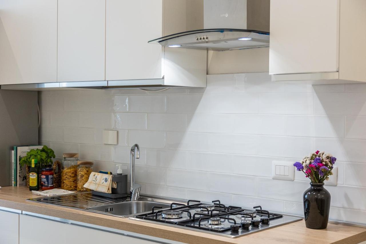 Colosseum Boutique Apartment Рим Екстер'єр фото