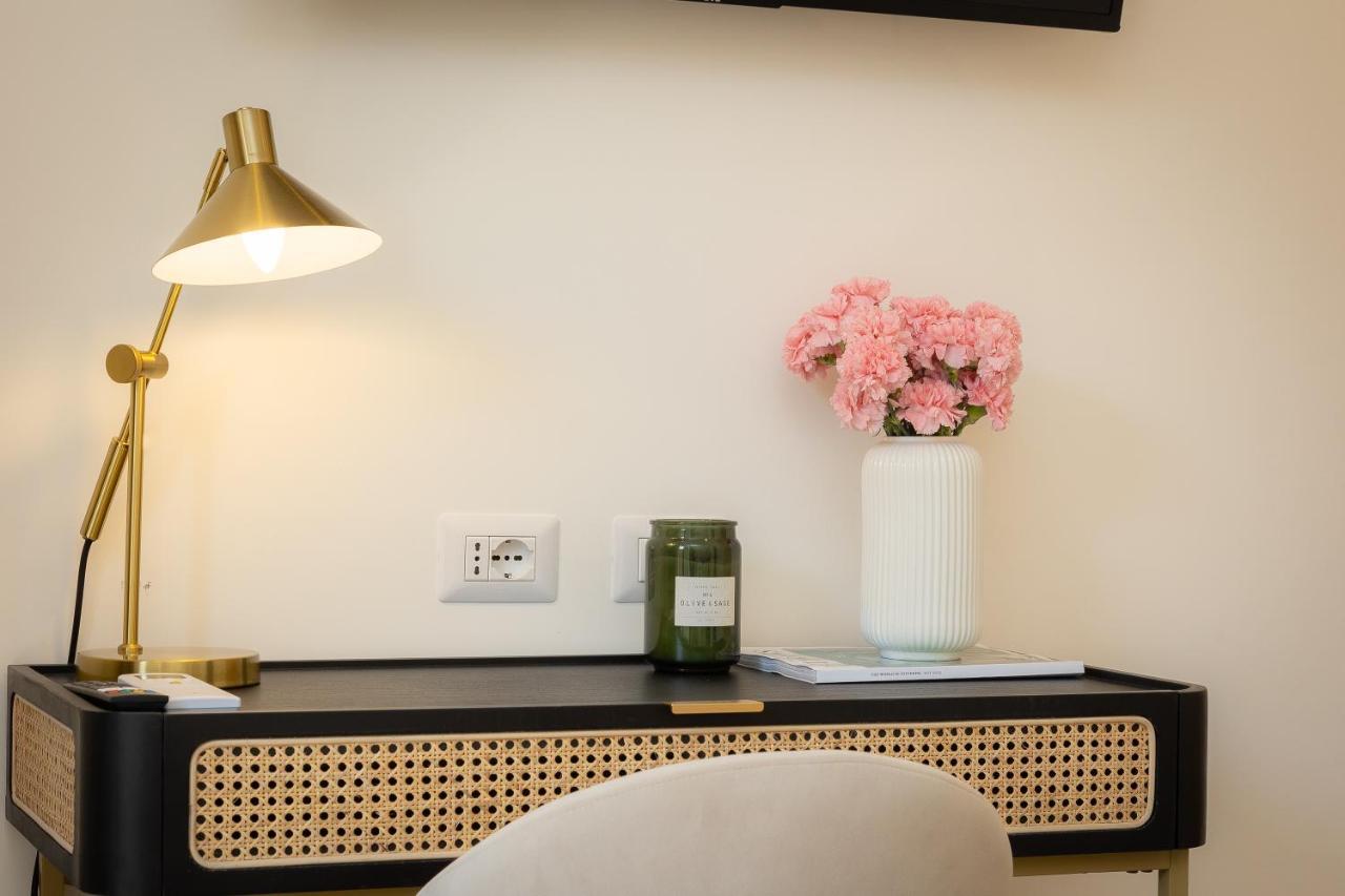 Colosseum Boutique Apartment Рим Екстер'єр фото